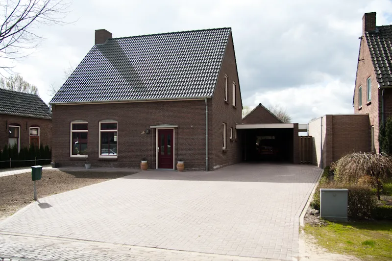 Nieuwbouw woonhuis Landrop Hoogeloon achterzijde