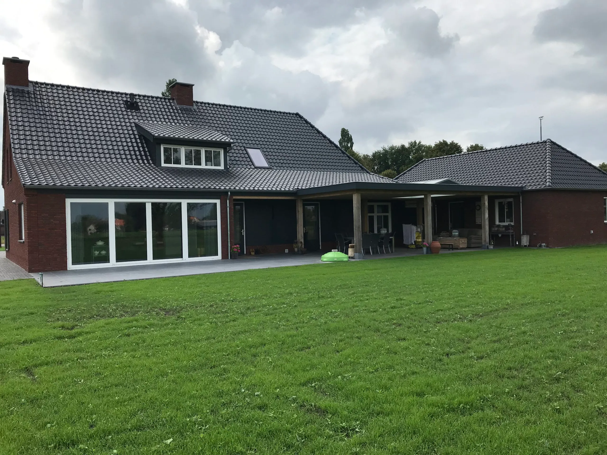 Afgerond woonhuis door Bouwbedrijf Mark van de Pas