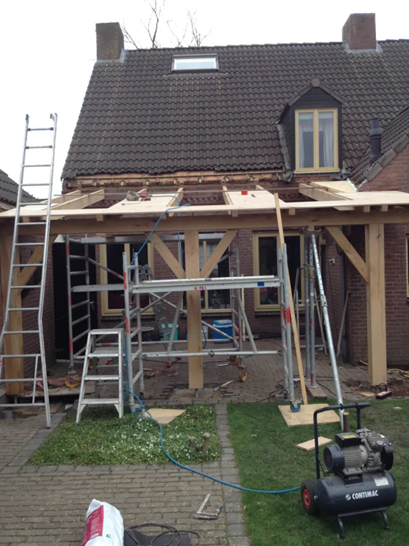 Eiken overkapping Kerkeneind Casteren vooraanzicht